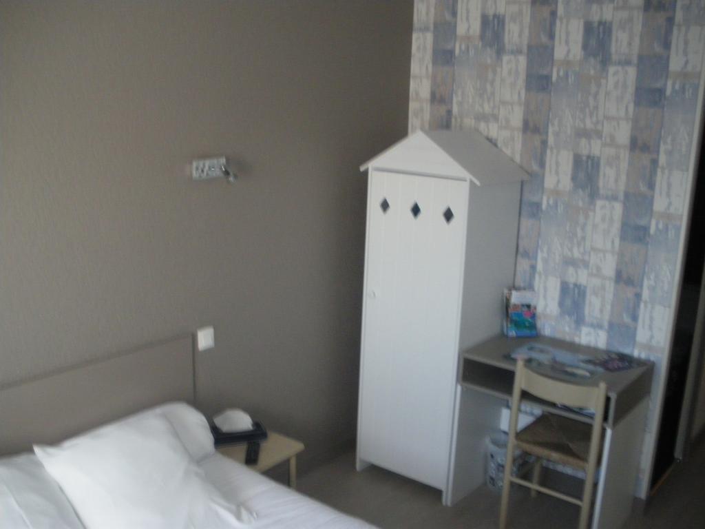 Hotel Du Port Concarneau Pokoj fotografie