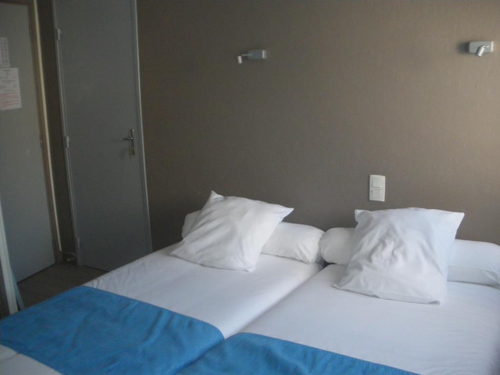 Hotel Du Port Concarneau Pokoj fotografie